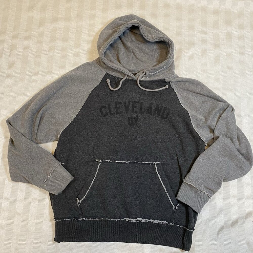 j. america Vintage Cleveland Ohio Hoodie Sweatshirt Distressed Accents Sz Small - Picture 5 of 12